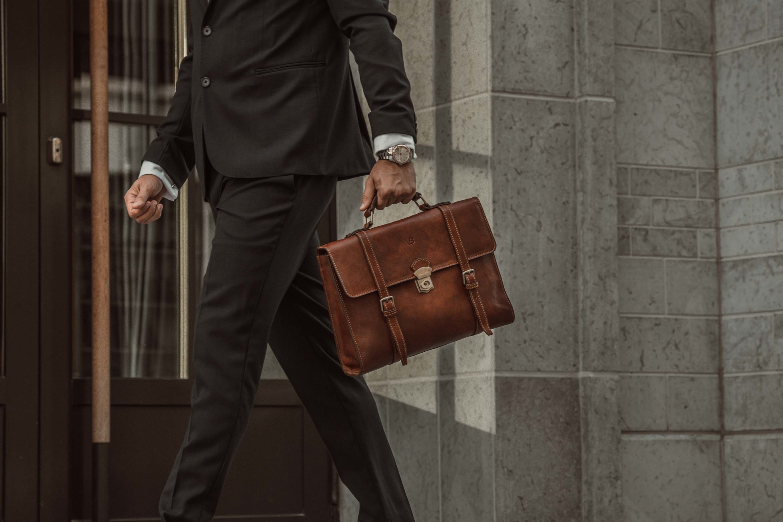 A Complete Guide To Buying Men's Business Bags