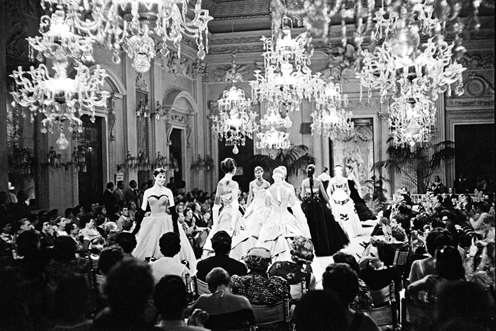 The Glamour of Italian Fashion 1945-2014