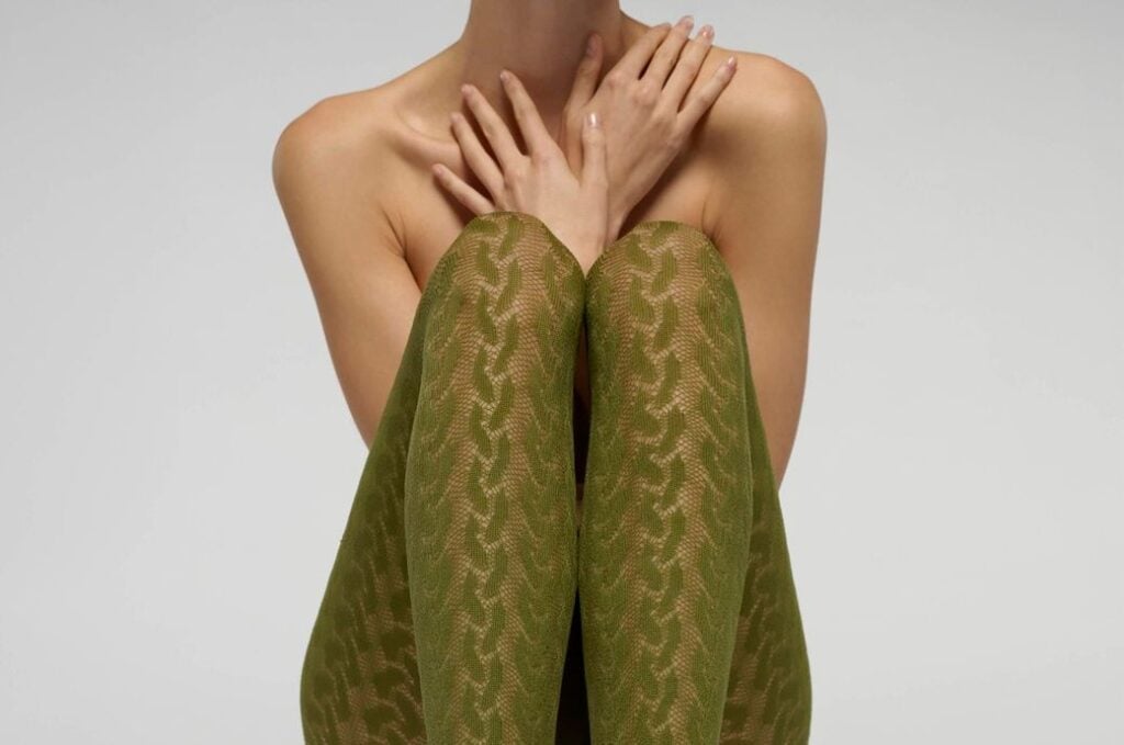 Bio derived sneakers tights